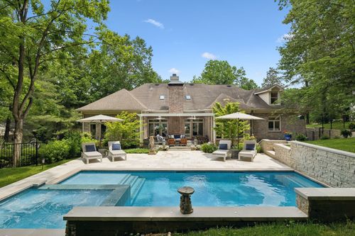 915 Calloway Dr, Brentwood, TN, 37027-6539 | Card Image