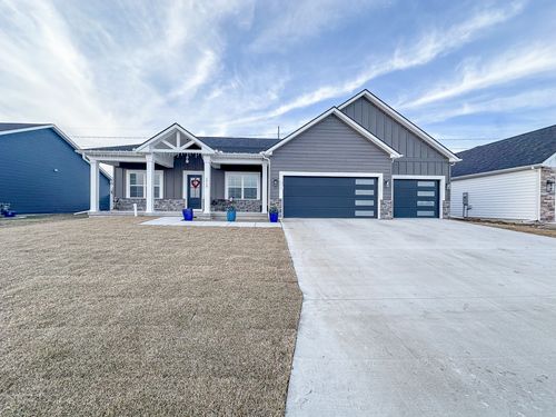 1717 S Stone Creek Blvd, Urbana, IL, 61802-9623 | Card Image