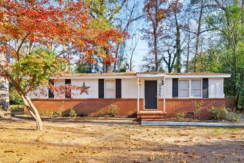 129 Woodland Dr, Gray, GA, 31032-5621 | Card Image