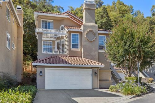20602 Crow Creek Rd, Castro Valley, CA, 94552-3731 | Card Image