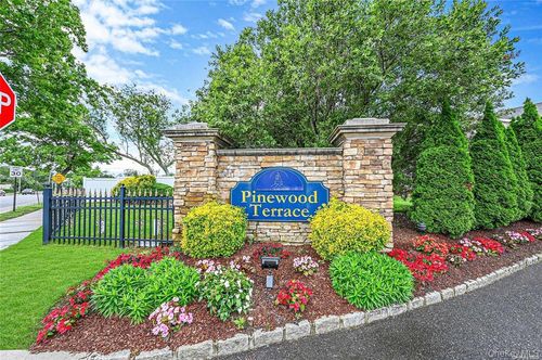 5 Terrace Ln, Patchogue, NY, 11772-2146 | Card Image