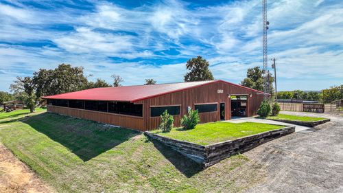 9739 E Us Highway 82, Whitesboro, TX, 76273-5259 | Card Image