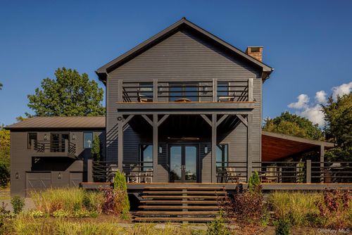 249 Old Sawmill Rd, Germantown, NY, 12526-5805 | Card Image