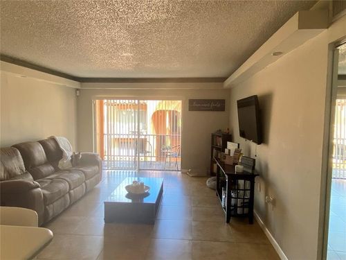 h-12-7200 Fairway Dr, Miami Lakes, FL, 33014-6967 | Card Image