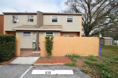 939 Castle Way, LAKELAND, FL, 33803-3748 | Card Image