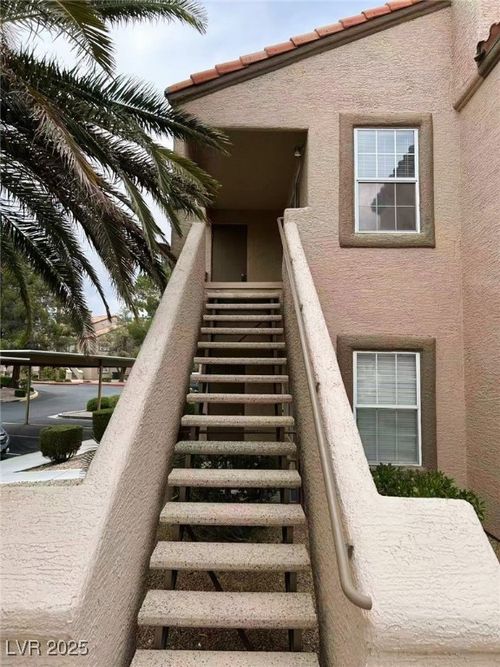 apt-210-3450 Erva St, Las Vegas, NV, 89117-6318 | Card Image