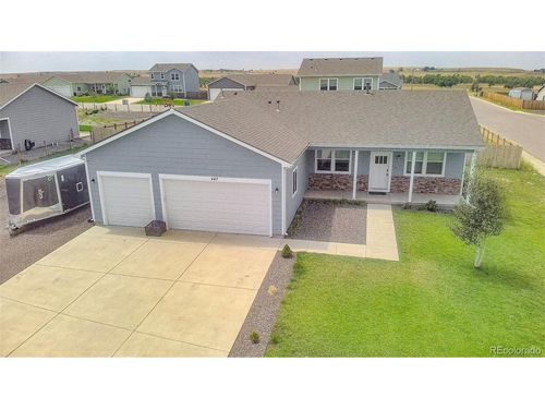 447 S 3rd Ave, Deer Trail, CO, 80105-8135 | Card Image