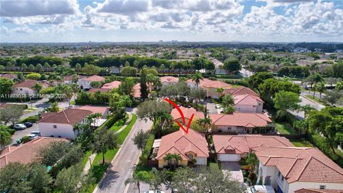 5862-5862 Nw 113th Pl, Doral, FL, 33178-2818 | Card Image