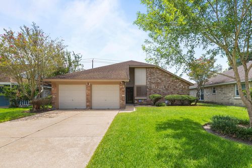 15806 Roxton Ridge Dr, Webster, TX, 77598-2544 | Card Image