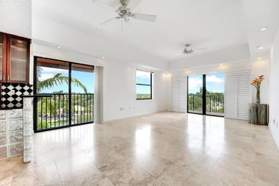 501 - 1640 Presidential Way, Condo with 4 bedrooms, 3 bathrooms and null parking in West Palm Beach FL | Image 1