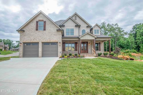 722 Eaglehorne Ln, Knoxville, TN, 37909-2143 | Card Image