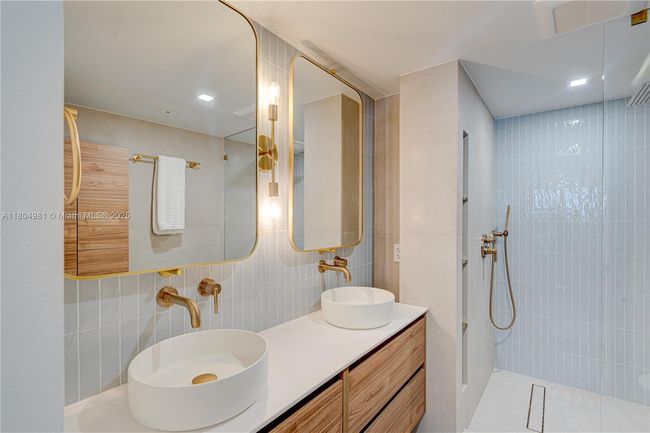 APT-1505 - 1370 Ocean Blvd, Condo with 2 bedrooms, 2 bathrooms and null parking in Pompano Beach FL | Image 39