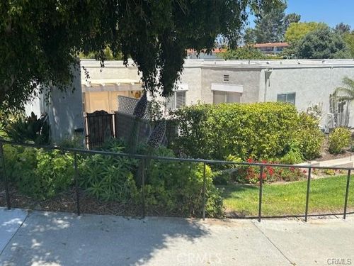 2272 Via Mariposa E, Laguna Woods, CA, 92637-2189 | Card Image