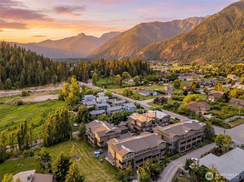 a103-100 Ski Blick Strasse, Leavenworth, WA, 98826-8770 | Card Image