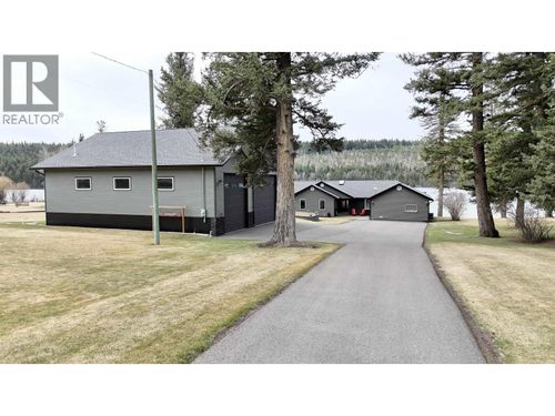 3556 Cabin Rd, Lac La Hache, BC, V0K1T1 | Card Image