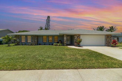 660 S Hedgecock Sq, Satellite Beach, FL, 32937-3927 | Card Image