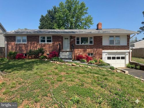 7629 Huron Dr, Gainesville, VA, 20155-2917 | Card Image