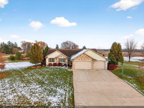 8094 Coleman Ridge Road, NEENAH, WI, 54956 | Card Image