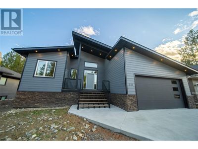 233 Shadow Mountain Blvd, House other with 3 bedrooms, 3 bathrooms and 2 parking in Cranbrook BC | Image 1