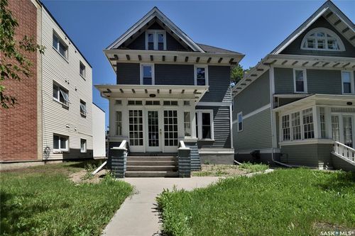 2143 Angus St, Regina, SK, S4T2A1 | Card Image