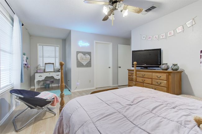 400 N Brazos, House other with 3 bedrooms, 2 bathrooms and null parking in Granger TX | Image 28