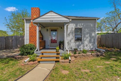 432 W Ash St, Junction City, KS, 66441-3852 | Card Image