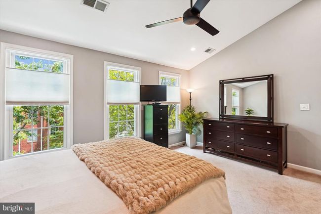 623-B - 623 Main St, Townhouse with 3 bedrooms, 3 bathrooms and null parking in GAITHERSBURG MD | Image 20
