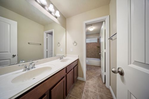 533 Shasta St, DeSoto, TX, 75115-4997 | Card Image