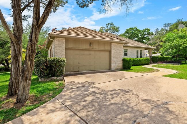 1006 Palos Verdes Dr, House other with 4 bedrooms, 3 bathrooms and 6 parking in Lakeway TX | Image 33