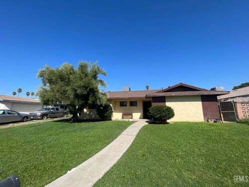 2608 Hallisey St, Bakersfield, CA, 93309-8407 | Card Image