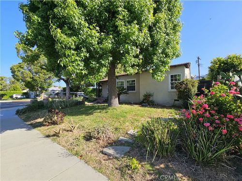 863 Omar St, Glendale, CA, 91202-2125 | Card Image