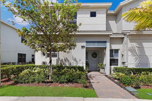 357 Ne 1st Dr, Florida City, FL, 33034-2274 | Card Image