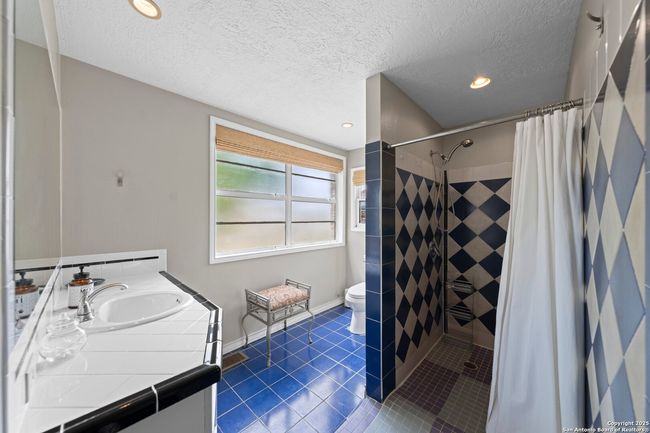 1120 Highway 39, House other with 12 bedrooms, 11 bathrooms and null parking in Ingram TX | Image 16