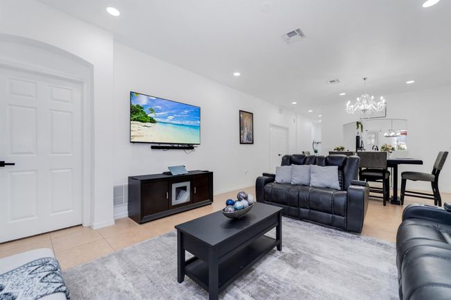 14190 Fall Creek Court, House other with 2 bedrooms, 2 bathrooms and null parking in Naples FL | Image 16