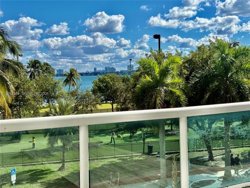 306-1800 N Bayshore Dr, Miami, FL, 33132-3250 | Card Image