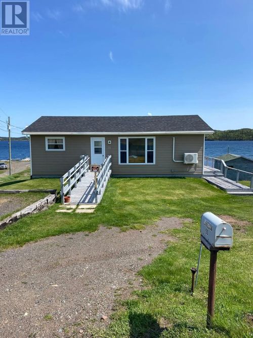 21 Main St, Botwood, NL, A0H1E0 | Card Image