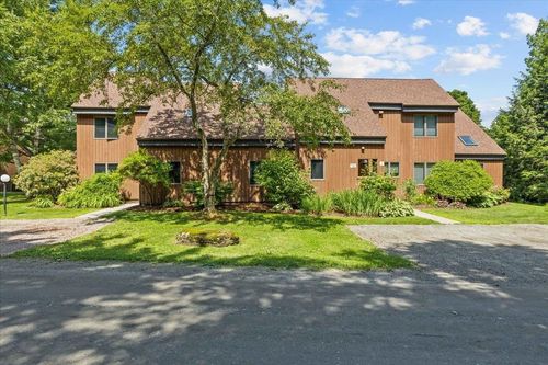 5-70 Field Rd, Stowe, VT, 05672-5505 | Card Image