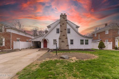 758 Barker Rd, Fremont, OH, 43420-3178 | Card Image