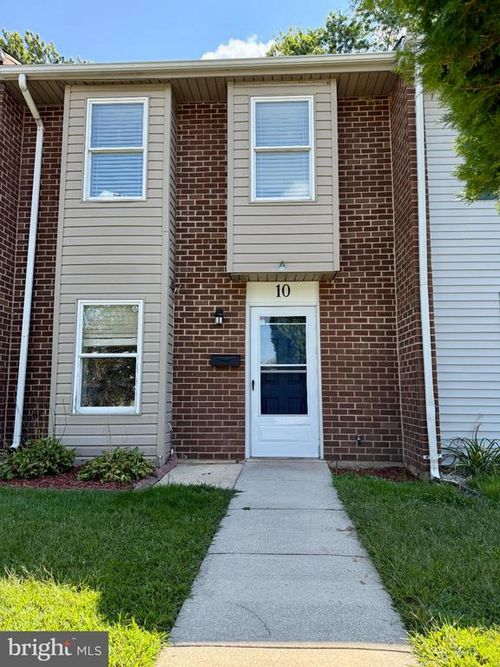 10 Sunny Bnd, NEWARK, DE, 19702-2324 | Card Image