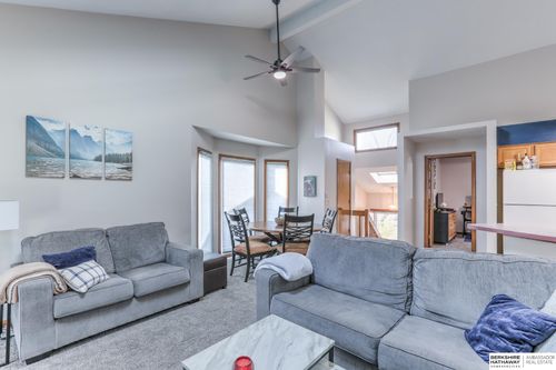 6617 S 108th Ave, Omaha, NE, 68137-4733 | Card Image