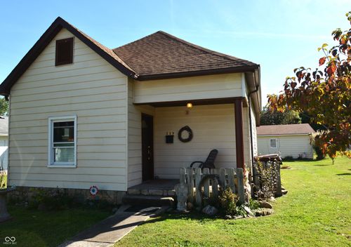 339 E Georgia St, Brazil, IN, 47834-1210 | Card Image
