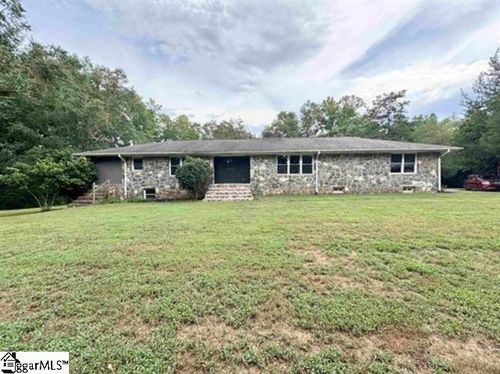 11 Burkett St, Pelzer, SC, 29669-1154 | Card Image