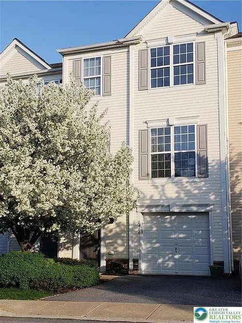 8486 Putnam Ct, BREINIGSVILLE, PA, 18031-1581 | Card Image