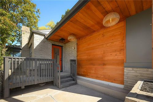 107 S Claremont Ave, Sugar Creek, MO, 64054-1225 | Card Image