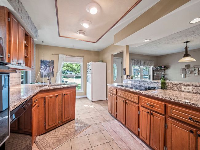 2918 N Main St, House other with 3 bedrooms, 2 bathrooms and null parking in Royal Oak MI | Image 8