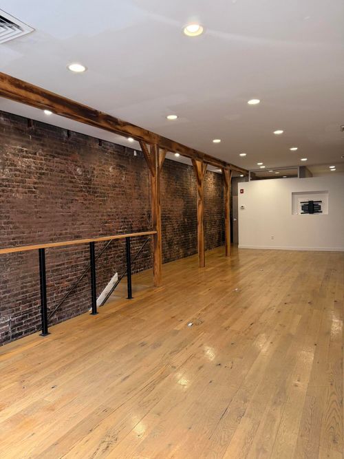 275-157 W Short St, Lexington, KY, 40507-1396 | Card Image