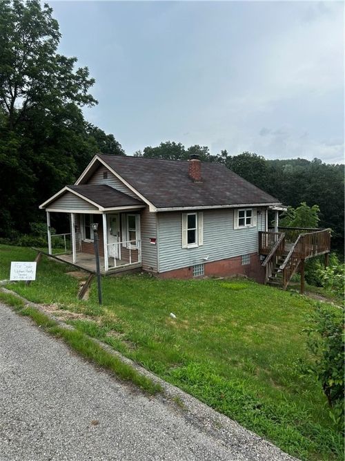 112 Wide St, Houston, PA, 15342-1435 | Card Image
