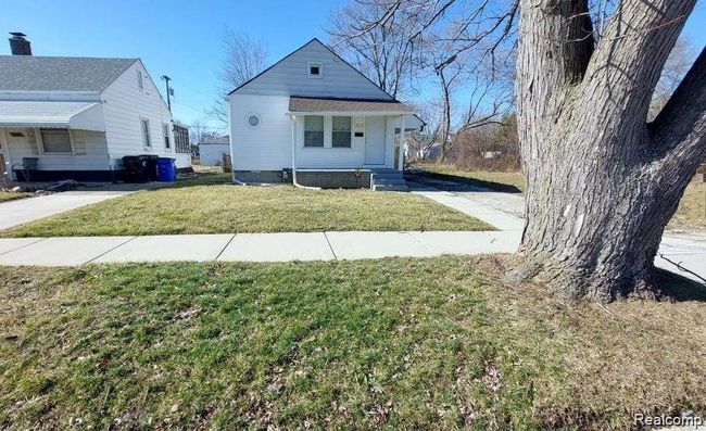 20119 Carrie St, House other with 2 bedrooms, 1 bathrooms and null parking in Detroit MI | Image 6