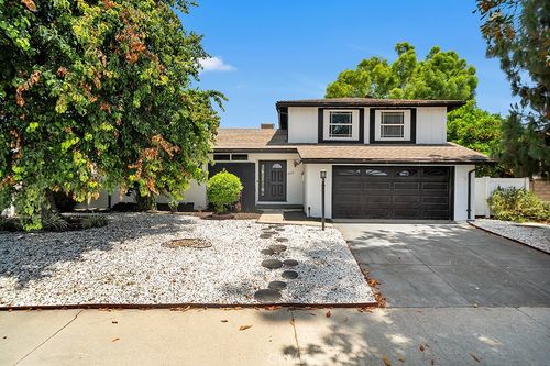 7812 Fairchild Ave, Winnetka, CA, 91306-2048 | Card Image
