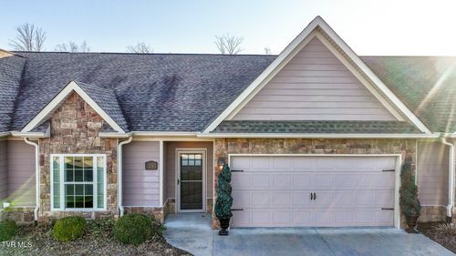 374-374 Coldwater Dr, Johnson City, TN, 37601-3294 | Card Image